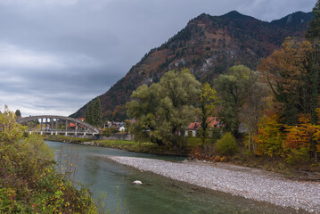 Fototapeta na wymiar Marquartstein im Herbst