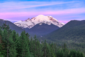 Obraz premium Mount Rainier National Park