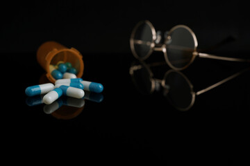 Painkiller opioids medicine pills drugs addiction