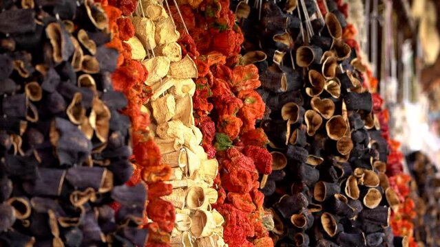 Vegetables are strung on ropes and dried under the sun in summer. Dried vegetables are a good option for cooking in winter.