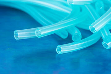 Oxygen tubing hose component for controlled delivery of medical-grade oxygen