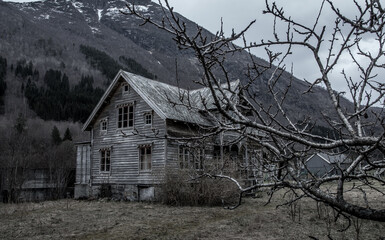 Creepy abandoned house in Norway