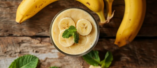 Refreshing Banan Smoothie on a Rustic Wooden Table: Banan Smoothie Bliss on a Gorgeous Wooden Tabletop