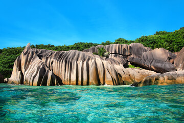 Fototapeta premium West coast of Island La Digue, Republic of Seychelles, Africa.