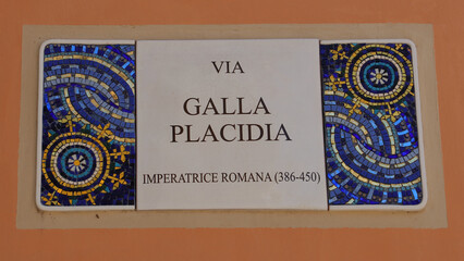 Cartel Vía Galla Placidia, Rávena, Italia