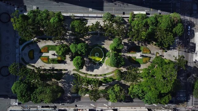 Pra&ccedil;a Santos Andrade em Curitiba