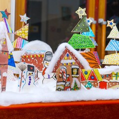 Christmas crafts made of paper