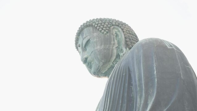  [4K]Buddha statue at Kotoku-in Temple in Kamakura City, Japan.