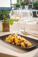 spice, fork, portion, dish, seafood, clam, spaghetti, meal, italian, noodle, tomato, sauce, cooked, mediterranean, pasta, plate, fish, lunch, gourmet, healthy, mussel, parsley, prawn, tasty, restauran