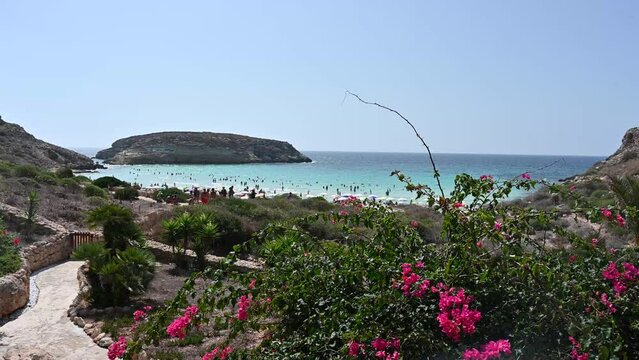 Spiaggia dell'Isola dei Conigli a Lampedusa