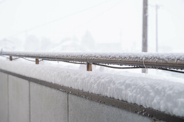 雪の日のベランダ