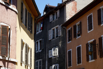 Fototapeta na wymiar Historic french alpine village houses, Annecy, France