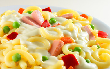 Nudelsalat, Salat, Nudeln, Mayonaise, Schinken, 