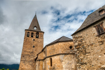 Garós is a population entity in the municipality of Alto Arán, in Catalonia, Spain, which is part...
