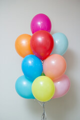 Fototapeta na wymiar bright multi-colored balloons, card with balloons