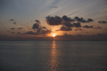 Naklejka premium sunset over the sea