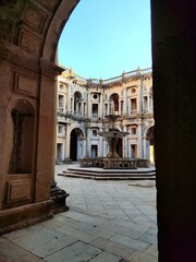 Obraz premium Fountain Convent of Christ templar portuguese architecture