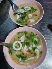 Squid and shrimp porridge, Thai food