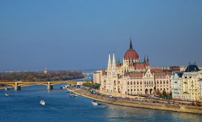 Fototapeta na wymiar Hungarian Parliament Buildings Orszaghaz Building Danube River in Cityscape