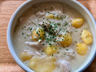 Stew of chicken, potatoes and white mushrooms