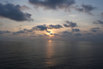 洋上の日の出
