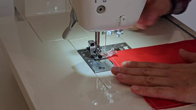 Patchwork quilt creation process - sewing of the blocks - time lapse.