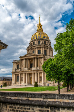 Famous Dome des Invalides with the tomb of Napoleon inside, Paris
