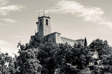 Silent Guardian: Seconda Torre - Cesta in San Marino (Black and White)
