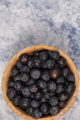 blueberries in a wooden bowl