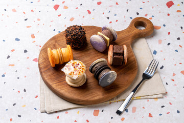 Café, macaron, Portuguese, egg tart, potato, ang butter, chocolate, Oreo, crèmebre, pork bar, whipped cream, croiffle, croissant, waffle, americano, cake, rainbow, carrot, chocolate mud, latte