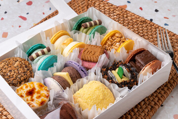 Café, macaron, Portuguese, egg tart, potato, ang butter, chocolate, Oreo, crèmebre, pork bar, whipped cream, croiffle, croissant, waffle, americano, cake, rainbow, carrot, chocolate mud, latte