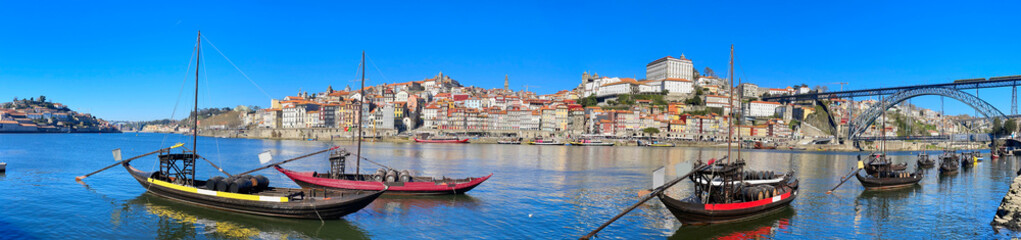 Obraz premium historic town of Porto, Portugal