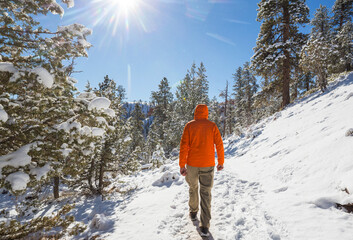 Hike in winter Bryce