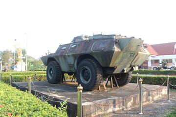 Obraz premium Old military vehicle in museum 