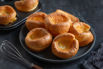 Classic Yorkshire puddings - 729367450