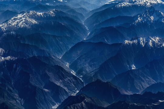 Aerial mountain landscapes over China. Szechuan Provinz, China
