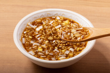 ネギだれ（ねぎ　醤油　酢　砂糖　ごま）