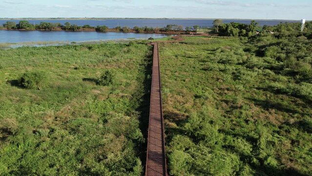Pasarela en los Esteros del Iber&aacute;, Corrientes