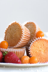 grupo de Cupcakes adornados con frutas 