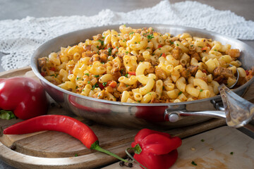 Reste-Essen - leckere Hackfleisch-Nudelpfanne