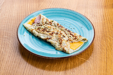 Omelet with ham and cheese