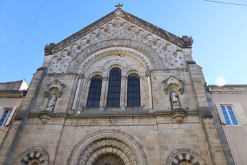 Obraz premium L'église Saint Laurent, ville de Aubenas, département de l'Ardèche, France