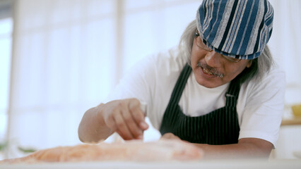 Make salmon sashimi at home.