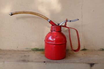 a westward oiler, function Feeds a Drop or a Stream of Lubricating Oil;  Flexible Spout for Heard...