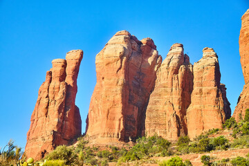 Fototapeta premium Sedona Red Rock Formations and Blue Sky - Ground View Perspective