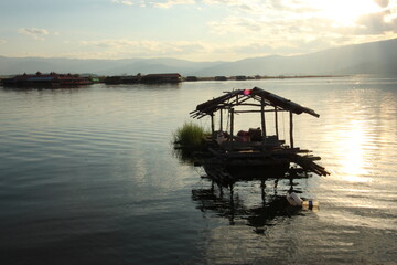Doi Tao Lake, it is a large reservoir. which is above Bhumibol Dam Used for agriculture, fishing, breeding ground for aquatic animals also tourist attraction. Located in Doi Tao District, Chiang Mai.