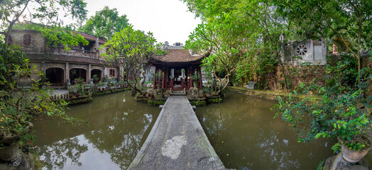 Vietnamese traditional house