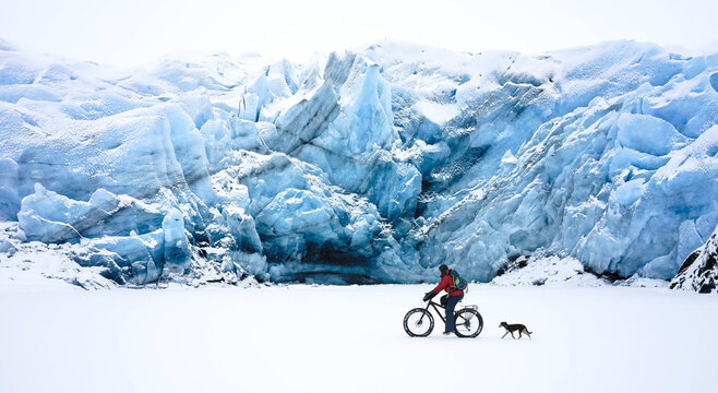 Glacier Fatbike Bike Riding with dog in Alaska
