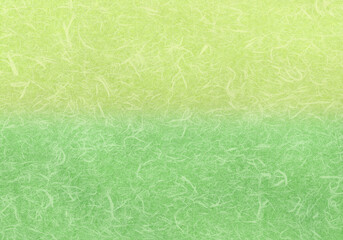 自然の繊維を散りばめた、緑色グラデーションの創作和紙