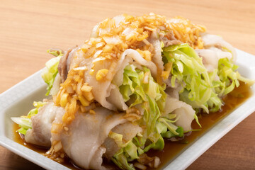 豚巻きキャベツのレンジ蒸し（ネギだれ）